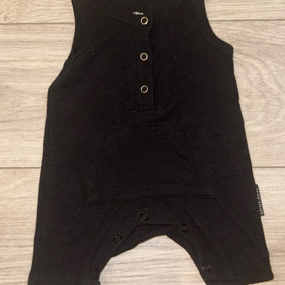 Little Bipsy Charcoal Sleeveless Romper - Picture 2 of 3